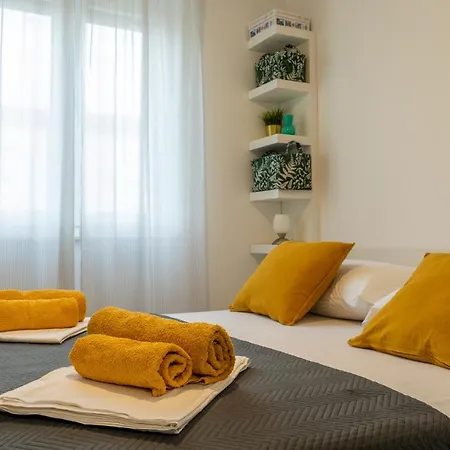 Luxury Ruby Apartment