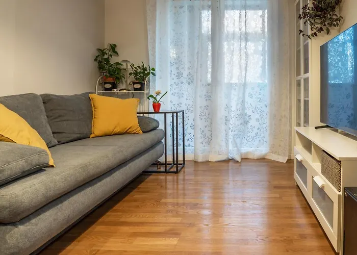 Luxury Ruby Apartment *